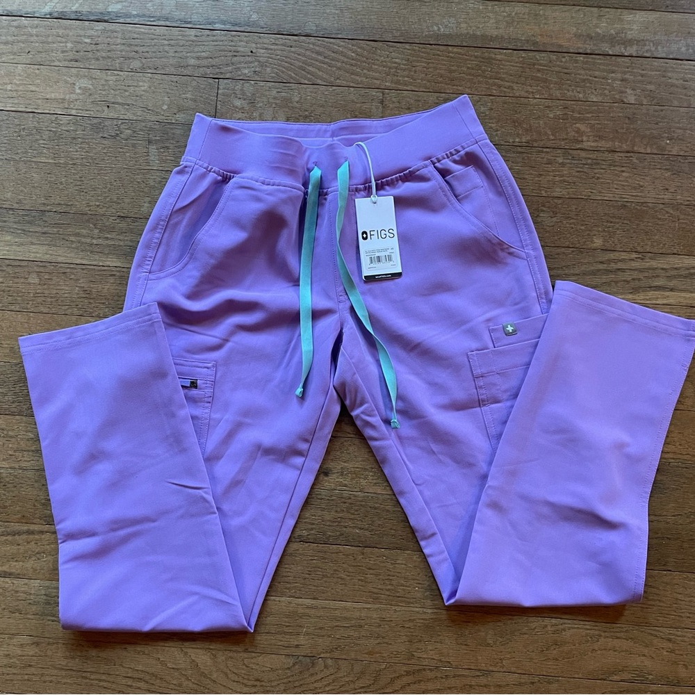 Figs xsp lilac dawn Yola with yoga waist scrub pants